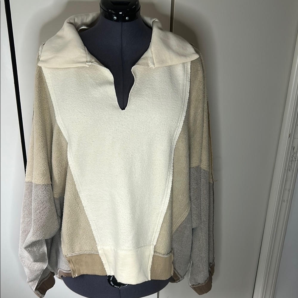 NWOT FREE PEOPLE DECONSTRUCTED SWEATSHIRT SZ S-M-L